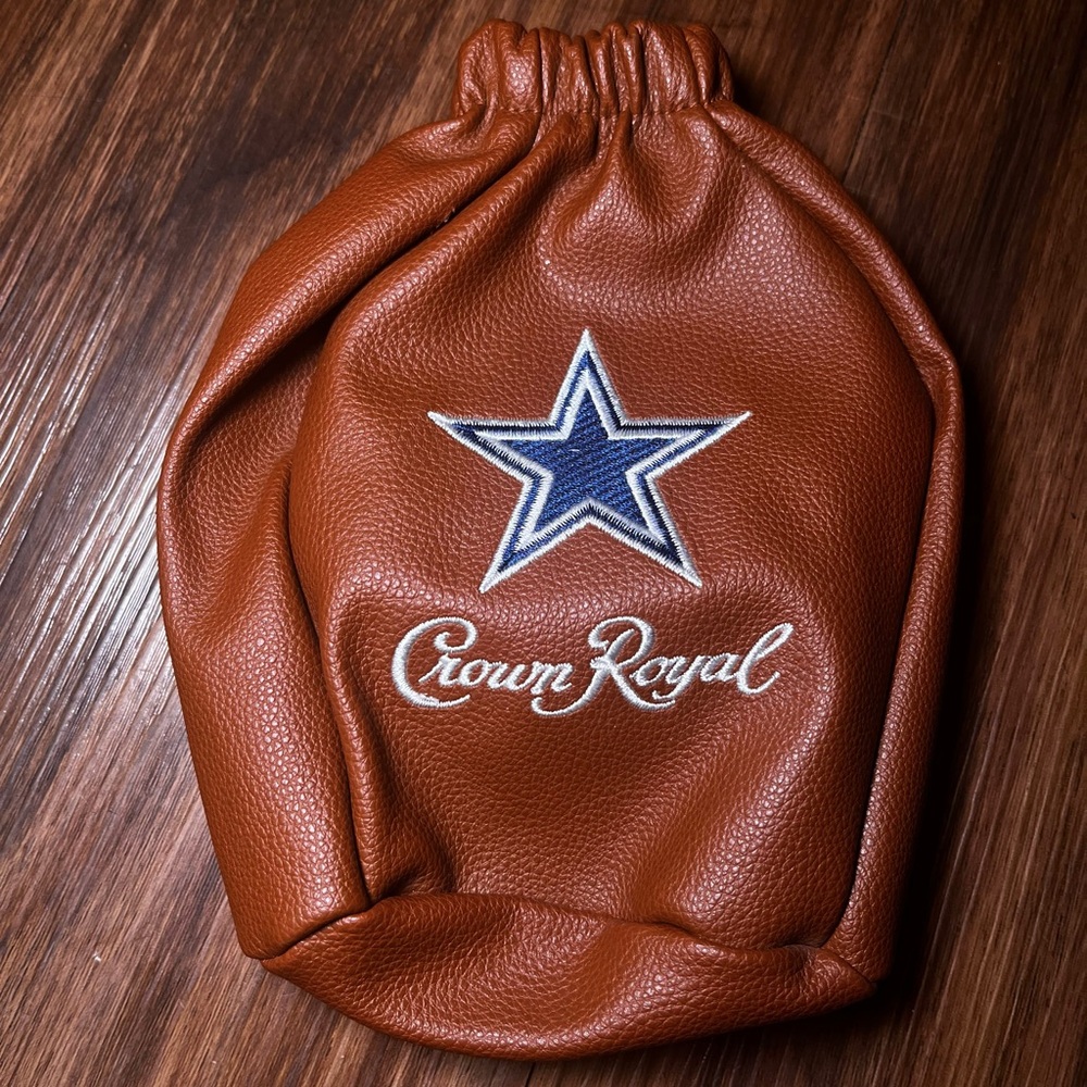 SOLD Crown Royal Gameday Bottle Faux Leather Bag Dallas Cowboys Limited Edition